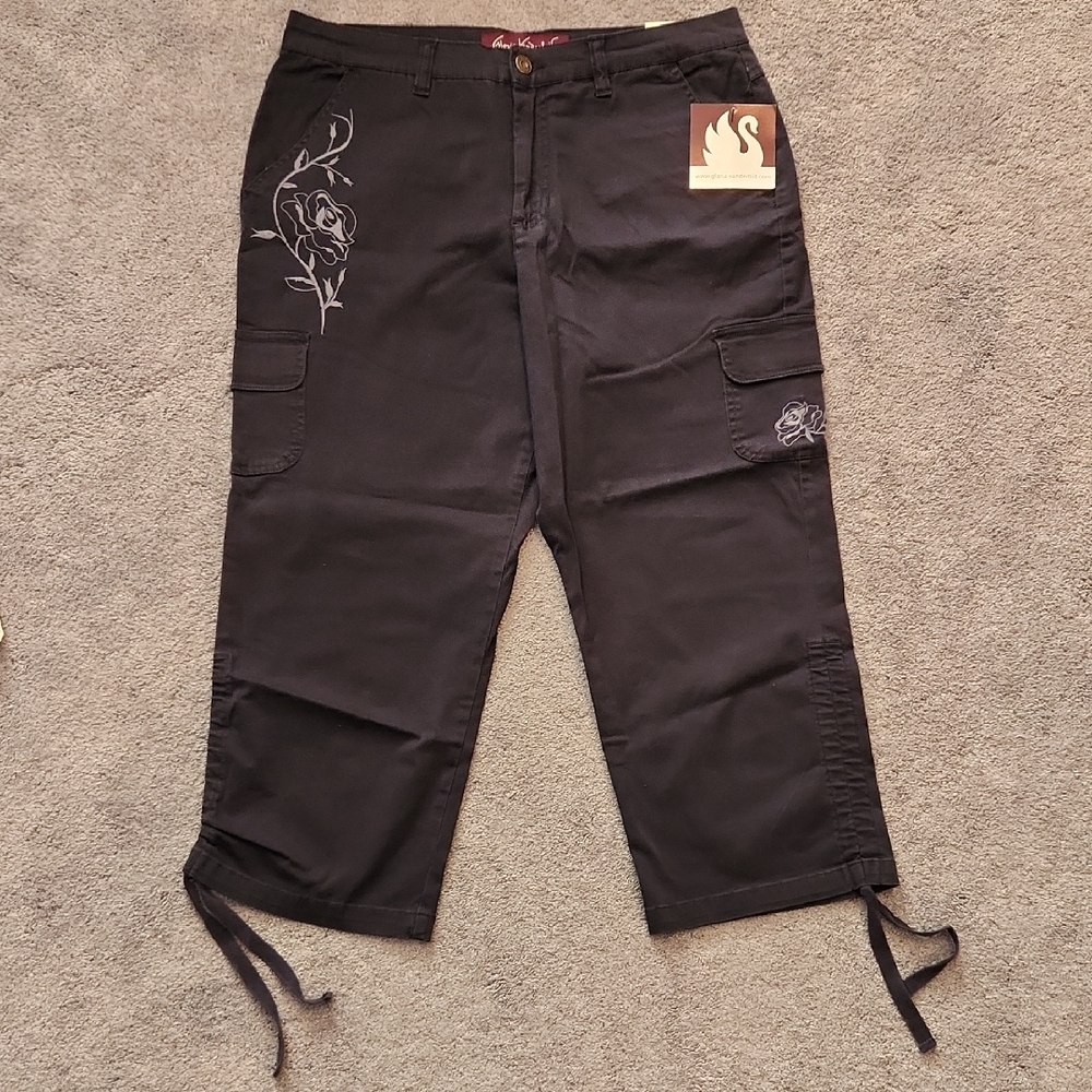 New Misses Size 12 Navy Capris Pants